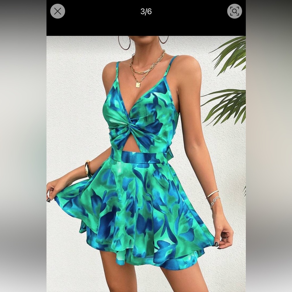 Jumpsuit blue and green.